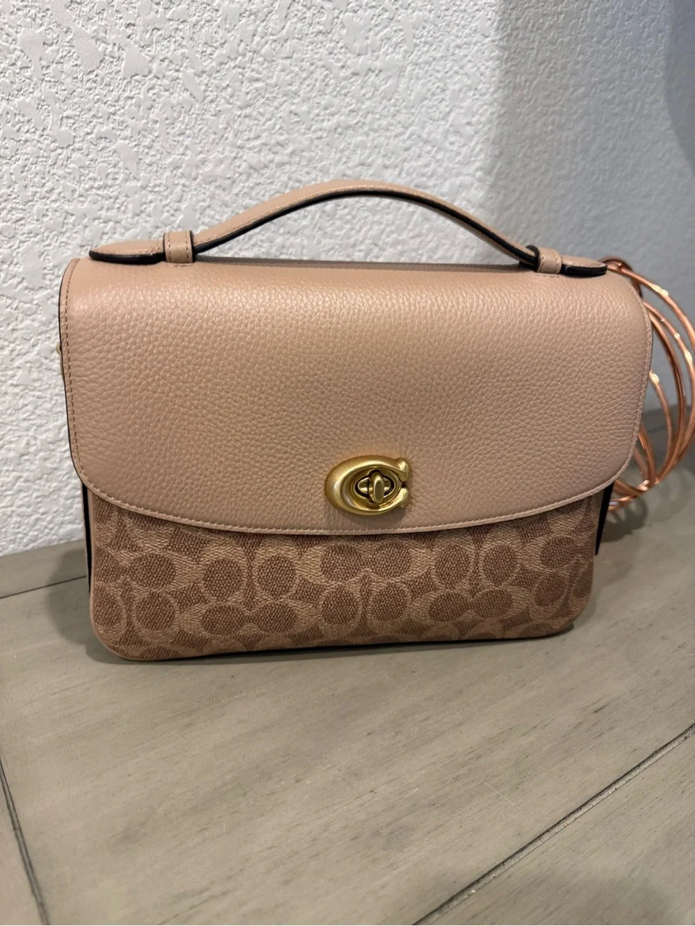 🤍 🤍 COACH Cassie Crossbody Signature Canvas Bag - Tan Taupe